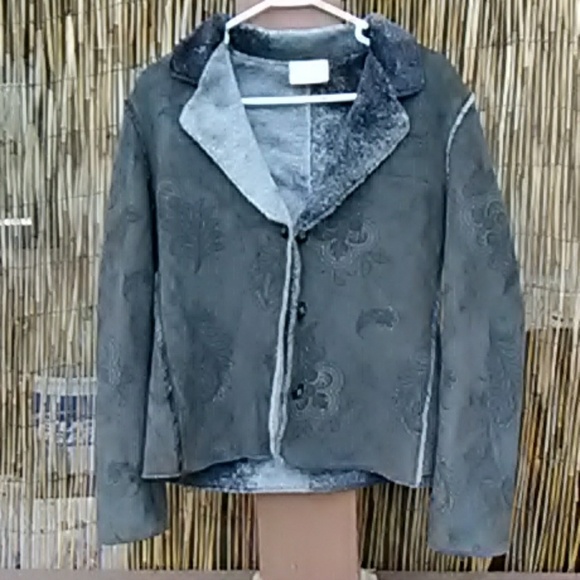 Winter jacket - Picture 1 of 4